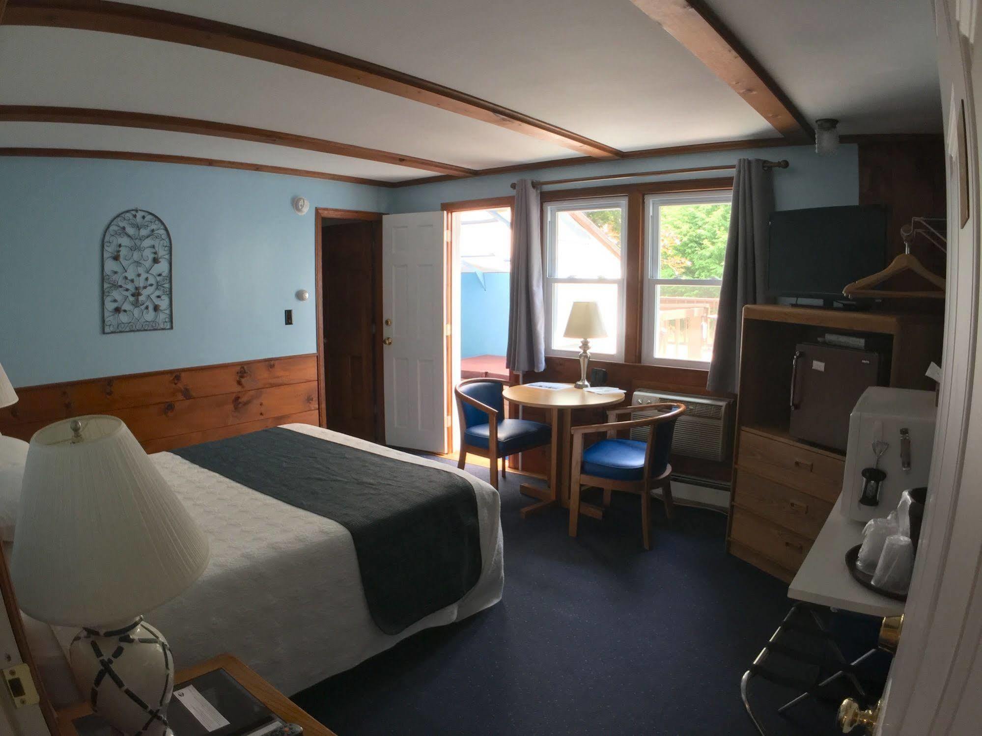 Bay Top Motel Weirs Beach Buitenkant foto